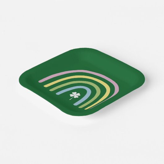 vierblättriges Kleeblatt Rainbow St Patrick's Day Pappteller (Gewinkelt)