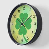 vierblättriges Kleeblatt St. Patrick's Day Design- Uhr (Winkel)