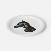 Viererkabelrollen-Skateregenbogen Pappteller (Schrägansicht)