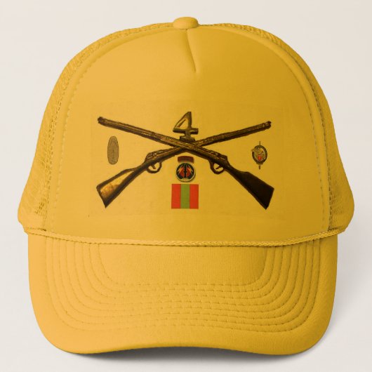 Vierte Infanterie-Regiment-Kreuz-Gewehre Truckerkappe (Vorderseite)