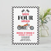 Vierter Geburtstag: Viertes Speed Heavy Bike Einladung (Stehend Vorderseite)