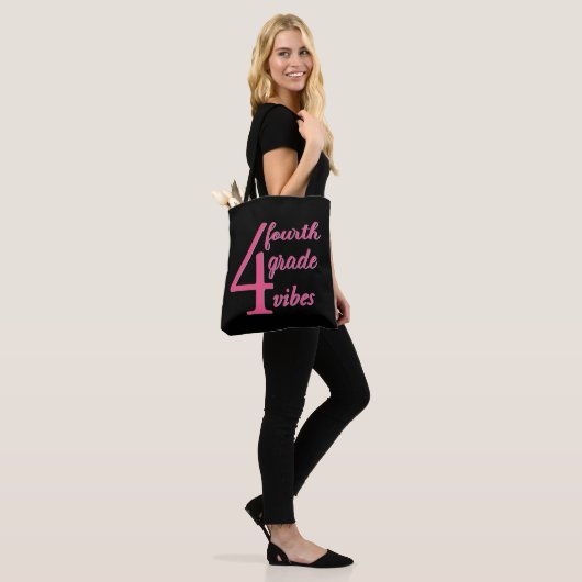 Viertklässler Vibes Tasche (Am Model)