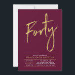 vierzig | Modern Gold & Burgund 40. Geburtstag Par Einladung<br><div class="desc">Feiern Sie Ihren besonderen Tag mit dieser stilvollen 40. Party Einladung. Dieses Design verfügt über ein schicke Pinselskript "Vierzig" mit einem klaren Layout in der bordeauxroten und goldenen Farbkombination. Weitere Designs und Party-Zubehör sind in meinem Shop BaraBomDesign erhältlich.</div>