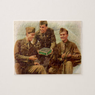 Vierzigerjahre WWII Anzeigensoldaten mit Süßigke Puzzle