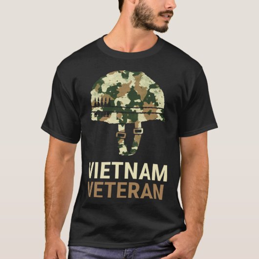 Vietnam Veteran Camo Helmet T-Shirt (Vorderseite)