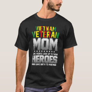 Vietnam Veteranen-Mama Einige Leute schauen auf ih T-Shirt