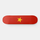 Vietnamflagge Skateboard (Horizontal)