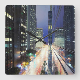View of financial district office buildings quadratische wanduhr