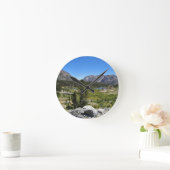 View of Shell Lake, Tioga Pass, CA Runde Wanduhr (Zuhause)