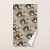 Vignettiertes Profil eines Peregrine Falken Badhandtuch Set (Handtuch)