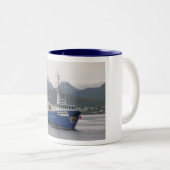 Viking-Forscher, Schleppnetzfischer im Zweifarbige Tasse (VorderseiteRechts)