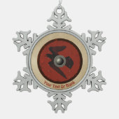 Viking Raven Shield Schneeflocken Zinn-Ornament (Vorderseite)