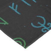 Viking Runes Tischdecke (Schrägansicht)
