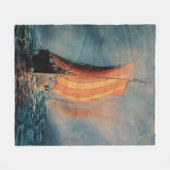 Viking Schiff, das in Nebel auf See/Ozean segelt,  Fleecedecke (Vorderseite (Horizontal))