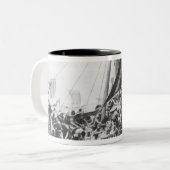 Viking-Schiffe Zweifarbige Tasse (Vorderseite Links)