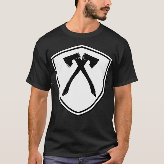 Viking Shield Axe Throwing Vintage Graphic T-Shirt (Vorderseite)