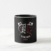 "Viking Skull-Logo mit Achsen" Tasse (Zentrum)
