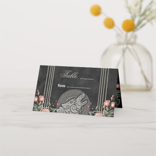 Viking Wolf & Rose. Ein stilisierter Wolfskopf Platzkarte (Vorderseite)
