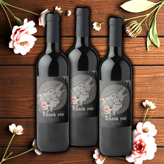Viking Wolf & Rose. Ein stilisierter Wolfskopf Weinetikett