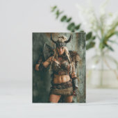 Viking Woman Channeling the Amazon Vibe Postkarte (Stehend Vorderseite)
