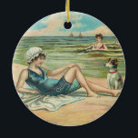 Viktorianisch Beach Swim Girl Ocean Sommerurlaub Keramikornament<br><div class="desc">Am Strand - Für ein altmodisches Küstenthema,  lacht diese Viktorianische Postkarte mit einem Mädchen und ihrem Hund am Meer.</div>