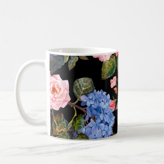 Viktorianisch rosa Rosenbukett. Kaffeetasse (Links)