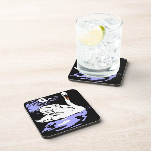 Viktorianische Holzschnitzschwäne im Untersetzer (Rechte Seite)