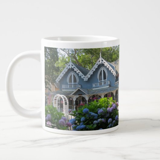 Viktorianische Hütte in Blue - Martha's Vineyard Jumbo-Tasse (Links)