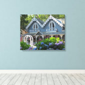 Viktorianische Hütte in Blue - Martha's Vineyard Leinwanddruck (Insitu (Holzboden))