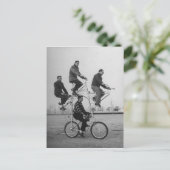 Viktorianische komische Stuntmen Fahrrad fahren Postkarte (Stehend Vorderseite)