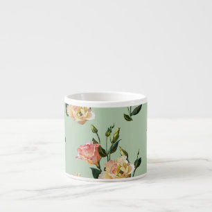 Viktorianische Lisianthus: Olivenblütenfarbe. Espressotasse