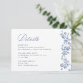 Viktorianische Verzierte Grace Dusty Blue Wedding Begleitkarte (Stehend Vorderseite)