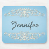 Viktorianische Wirbel in Creme auf blau Mousepad (Vorne)