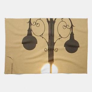 Viktorianischer Charme: Vintage Lampenposten Küchentuch