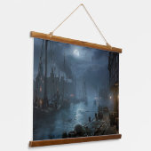 Viktorianischer Hafen bei Nacht: Fischerdorf Wandteppich Mit Holzrahmen (Gewinkelt)