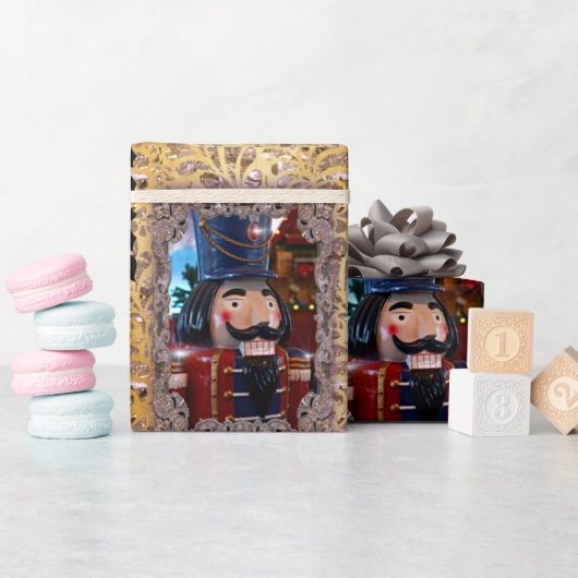 Viktorianischer Mr. Nutcracker Customize Geschenkpapier (Babyparty)