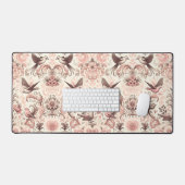 Viktorianisches Aviar: Ein pastellrosa Garten Schreibtischunterlage (Tastatur & Maus)