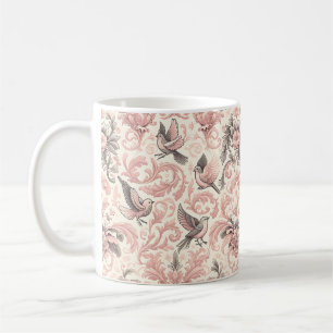 Viktorianisches Aviar: Ein rosa, pastellfarbener G Kaffeetasse