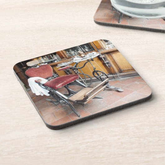 VIKTORIANISCHES ENGLAND GETRÄNKEUNTERSETZER (Linke Seite)