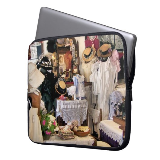 VIKTORIANISCHES ENGLAND LAPTOPSCHUTZHÜLLE (Vorderseite Links)