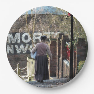 VIKTORIANISCHES ENGLAND PAPPTELLER