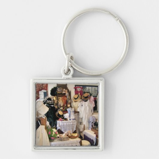 VIKTORIANISCHES ENGLAND SCHLÜSSELANHÄNGER (Vorne)