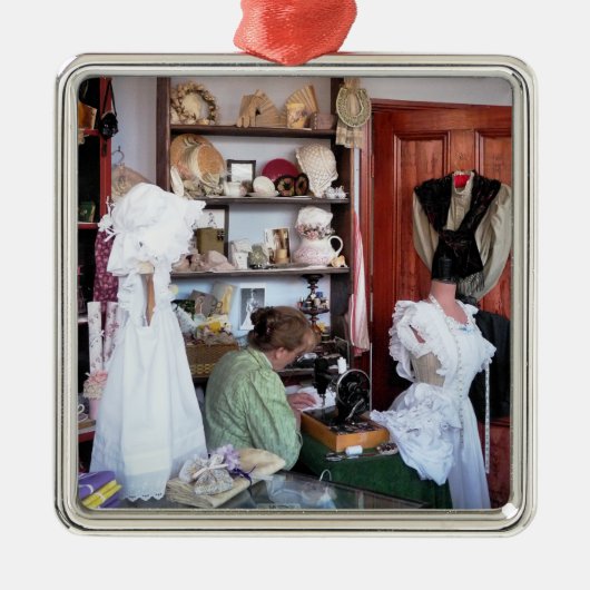 VIKTORIANISCHES ENGLAND SILBERNES ORNAMENT (Vorne)