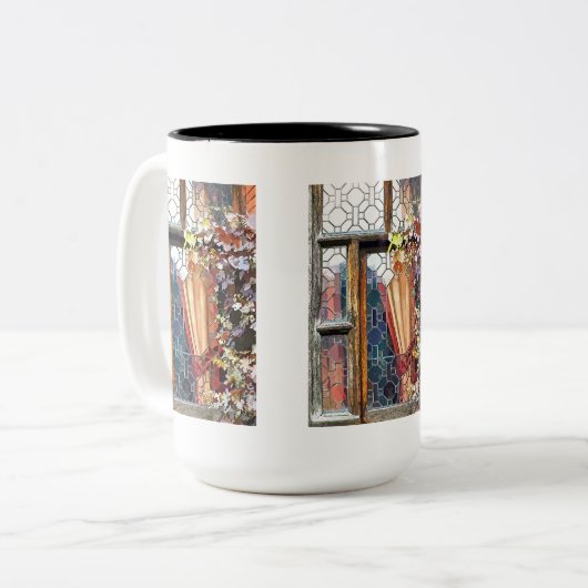 VIKTORIANISCHES ENGLAND ZWEIFARBIGE TASSE (Vorderseite Links)