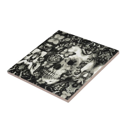 Viktorianisches gotisches Spitzeschädelmuster Fliese (Seite)