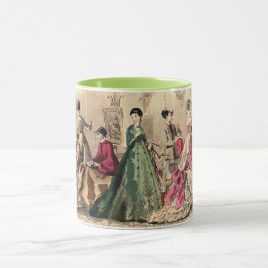 Viktorianisches Kleid mit rosa Bogen Tasse (Zentrum)