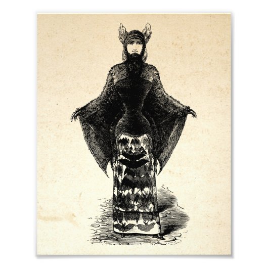 Viktorianisches Mädchen in Bat Kostüm I Fotodruck (Vorne)