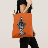 Viktorianisches Mädchen in Bat Kostüm I Tasche (Von Nahem)