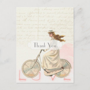 Viktorianisches Vintage-Mädchen auf einem Fahrrad Postkarte