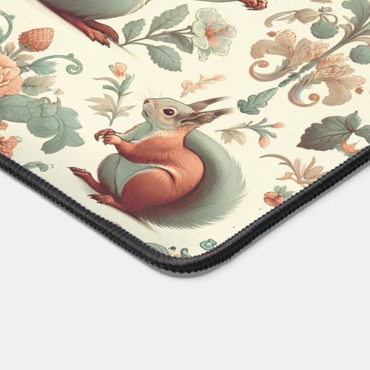 Viktorianisches Wald Eichhörnchen Tapestry Schreibtischunterlage (Ecke)